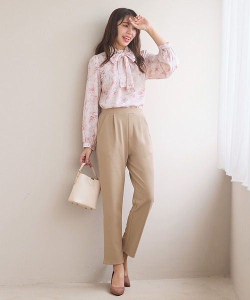 alotta(アロッタ)の「あったか裏起毛カットジョーゼットスリムパンツ(その他パンツ・レディース・グレイッシュブルー/ブラック/ベージュ/ダークグリーン/モカ・L/M/3L/LL)」の17枚目の写真