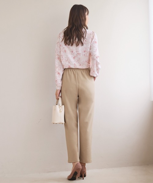 alotta(アロッタ)の「あったか裏起毛カットジョーゼットスリムパンツ(その他パンツ・レディース・グレイッシュブルー/ブラック/ベージュ/ダークグリーン/モカ・L/M/3L/LL)」の19枚目の写真