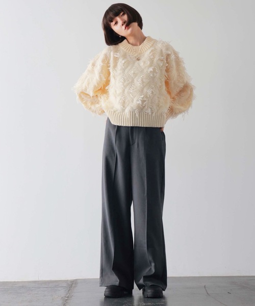 PURE BRIGHT（ピュアブライト）の「ボリュームスリーブフリンジニットプルオーバー（ニット/セーター・レディース・グレー/アイボリー・FREE）」の11枚目の写真