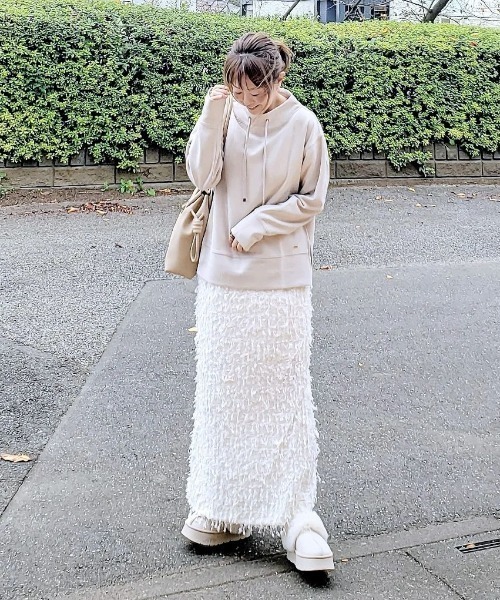 ikka（イッカ）の「【親子コーデ】GOKU楽フェイクスエードスピンドルプルオーバー（スウェット・レディース・ベージュ/モカ/ブラック/スカイブルー/ダークラベンダー・M/L/S）」の11枚目の写真