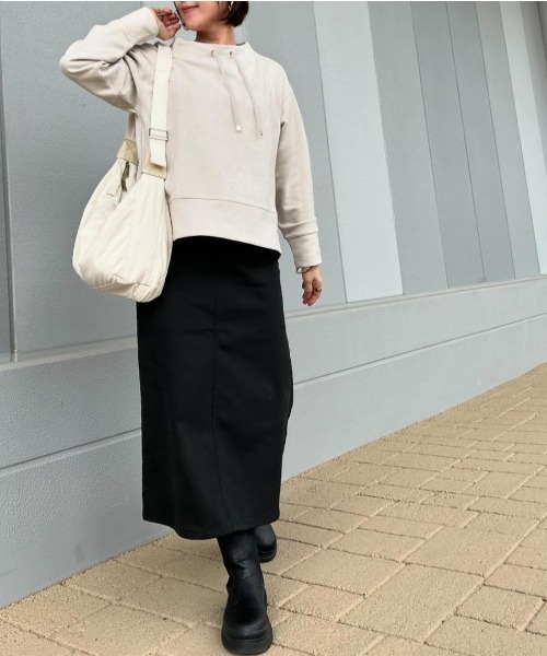 ikka（イッカ）の「【親子コーデ】GOKU楽フェイクスエードスピンドルプルオーバー（スウェット・レディース・ベージュ/モカ/ブラック/スカイブルー/ダークラベンダー・M/L/S）」の14枚目の写真