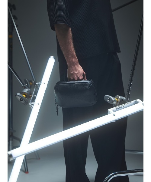 バッグ Wexley 4WAY | JAPAN LIMITED EDITION WEXLEY（ウェクスレイ）の「4WAY SLING PACK JAPAN LIMITED