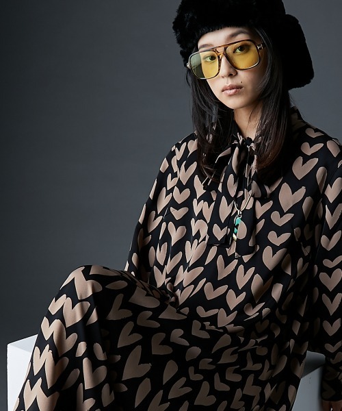 ハートプリントボウタイロングワンピース ＜大きいサイズ有＞GEVS