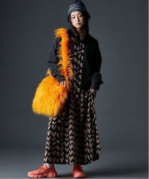 ハートプリントボウタイロングワンピース ＜大きいサイズ有