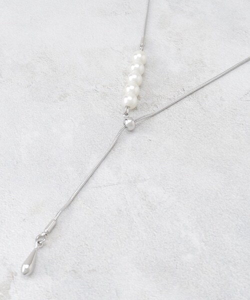 THE SHOP TK （ザ ショップ ティーケー ）の「パール調ラリエット（ネックレス・レディース・シルバー/ゴールド・00）」の3枚目の写真