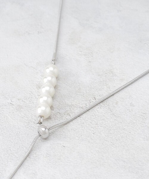 THE SHOP TK （ザ ショップ ティーケー ）の「パール調ラリエット（ネックレス・レディース・シルバー/ゴールド・00）」の5枚目の写真