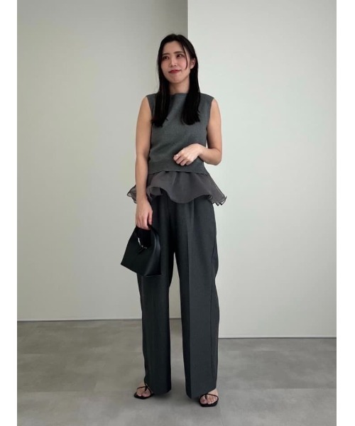 UR'S（ユアーズ）の「リネンライクサイドベルトデザインタックワイドパンツ（その他パンツ・レディース・ブラック/アイボリー/ダークブラウン/ブルー系その他/ダークグレー/サンドベージュ・S/M/L）」の17枚目の写真