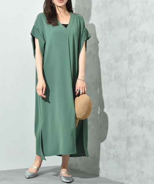 INTERPLANET(インタープラネット)の「【CLOCHE】接触冷感Vネックワンピース(ワンピース・レディース・ベージュ/グリーン/ブラック・FREE)」の3枚目の写真