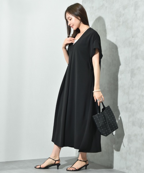 INTERPLANET(インタープラネット)の「【CLOCHE】接触冷感Vネックワンピース(ワンピース・レディース・ベージュ/グリーン/ブラック・FREE)」の10枚目の写真
