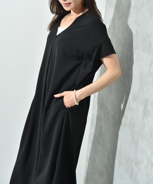 INTERPLANET(インタープラネット)の「【CLOCHE】接触冷感Vネックワンピース(ワンピース・レディース・ベージュ/グリーン/ブラック・FREE)」の15枚目の写真