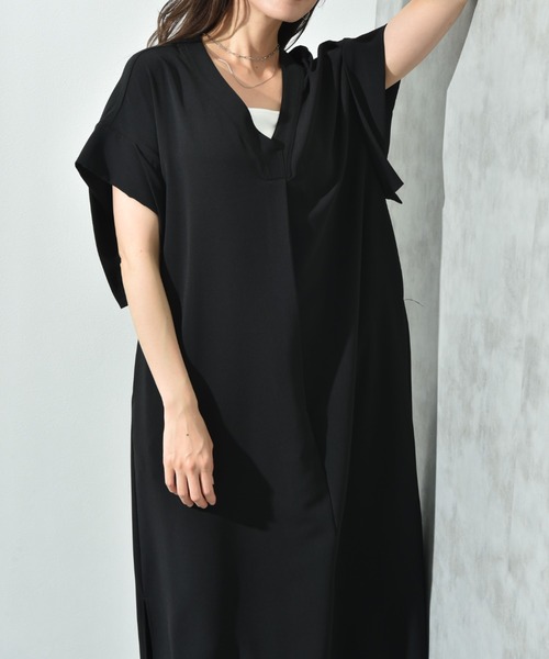 INTERPLANET(インタープラネット)の「【CLOCHE】接触冷感Vネックワンピース(ワンピース・レディース・ベージュ/グリーン/ブラック・FREE)」の17枚目の写真