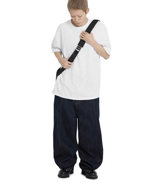 OY（オーワイ）の「『OY/オーワイ』 FIELD BUCKLE BAG/フィールドバックルバッグ（ボディバッグ/ウエストポーチ・レディース・ブラック・FREE）」の2枚目の写真