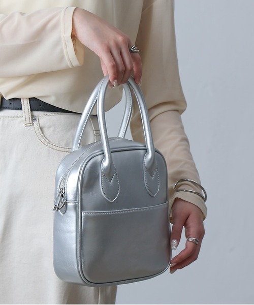COLONY 2139(コロニートゥーワンスリーナイン)の「スクエアボストンバッグ(ボストンバッグ・レディース・シルバー/ライトグレー/ブラック・FREE)」の3枚目の写真