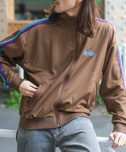 THRASHER(スラッシャー)の「TRACK TOP JACKET/スラッシャートラックジャケット ジャージ サイドライン 刺繍ロゴ ジップアップ スポーツMIX ストリート(ジャージ・メンズ・ブラウン/ブラック・LARGE/X-LARGE/MEDIUM)」の11枚目の写真