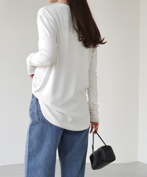 evernavy（エバーネイビー）の「【新色・新サイズ追加】テレコリブクルーネックプルオーバー（Tシャツ/カットソー・レディース・グレー/ネイビー/クリーム/オフホワイト/ブラック/チャコールグレー/ブラウン系その他・M/L）」の11枚目の写真