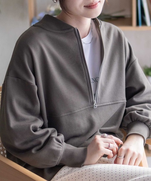 HusHusH(ハッシュアッシュ)の「HusHusH ジップショールプルオーバー(その他トップス・レディース・スミクロ/ネイビー系/ベージュ・L/M)」の7枚目の写真