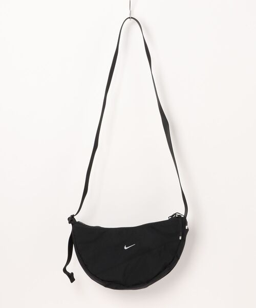 NIKE(ナイキ)の「【NIKE】AURA CRESCENT CROSSBODY(ショルダーバッグ・レディース・ブラック・FREE)」の1枚目の写真