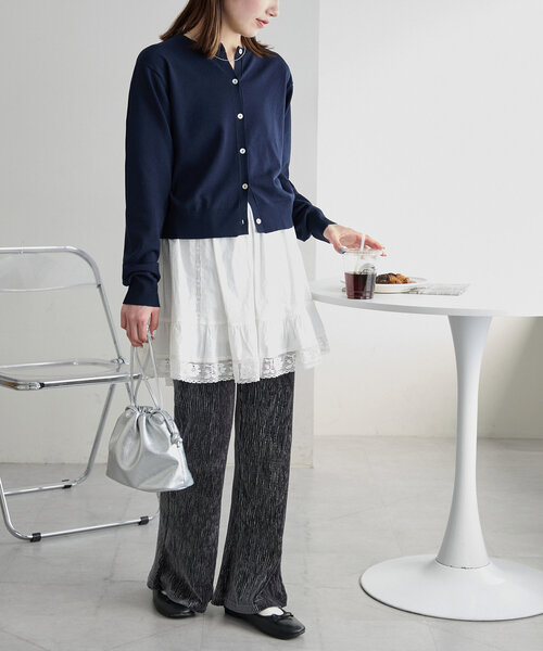 DISCOAT（ディスコート）の「ベロアプリーツフレアパンツ（その他パンツ・レディース・ダークブラウン/アイボリー/チャコールグレー・SMALL/MEDIUM/LARGE）」の7枚目の写真