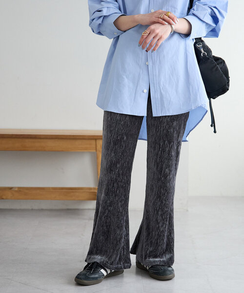 DISCOAT（ディスコート）の「ベロアプリーツフレアパンツ（その他パンツ・レディース・ダークブラウン/アイボリー/チャコールグレー・SMALL/MEDIUM/LARGE）」の12枚目の写真