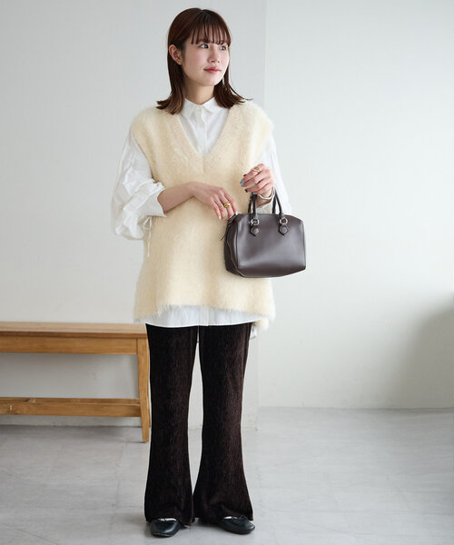 DISCOAT（ディスコート）の「ベロアプリーツフレアパンツ（その他パンツ・レディース・ダークブラウン/アイボリー/チャコールグレー・SMALL/MEDIUM/LARGE）」の15枚目の写真