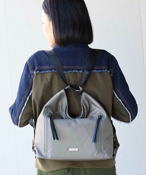 BARCOS（バルコス）の「【BARCOS/バルコス】3wayショルダーバッグ（ボディバッグ/ウエストポーチ・レディース・ネイビー/ボルドー/グレイッシュベージュ・ONE SIZE）」の2枚目の写真