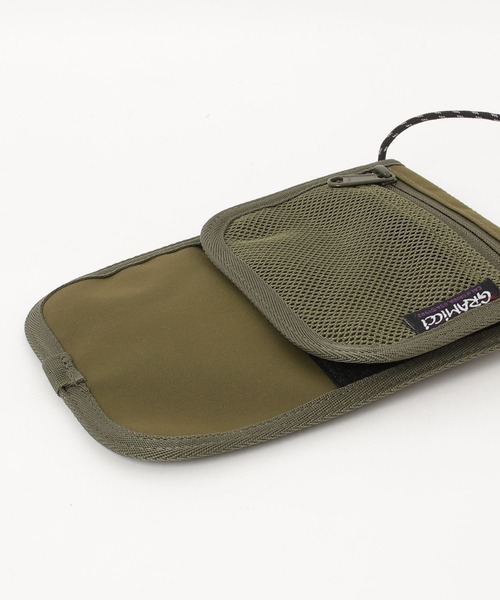 Gramicci(グラミチ)の「▲GRAMICCI(グラミチ) ▲CORDURA NECK POUCH(ショルダーバッグ・メンズ・ブラック/オリーブ・FREE)」の17枚目の写真