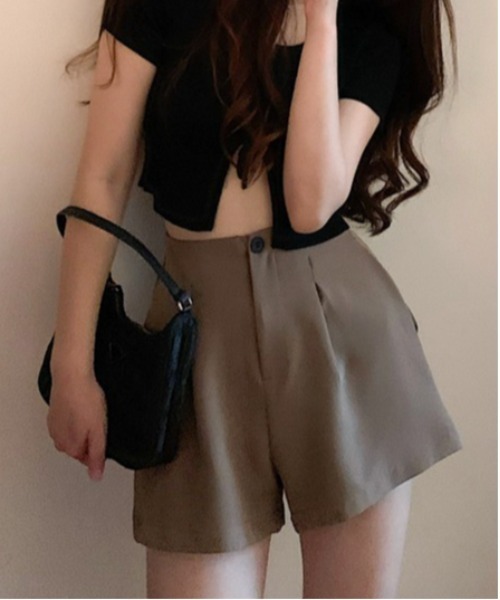 Per sist ence(パーシエンス)の「タックショートパンツ(その他パンツ・レディース・ブラウン/ブラック・LARGE/MEDIUM)」の10枚目の写真