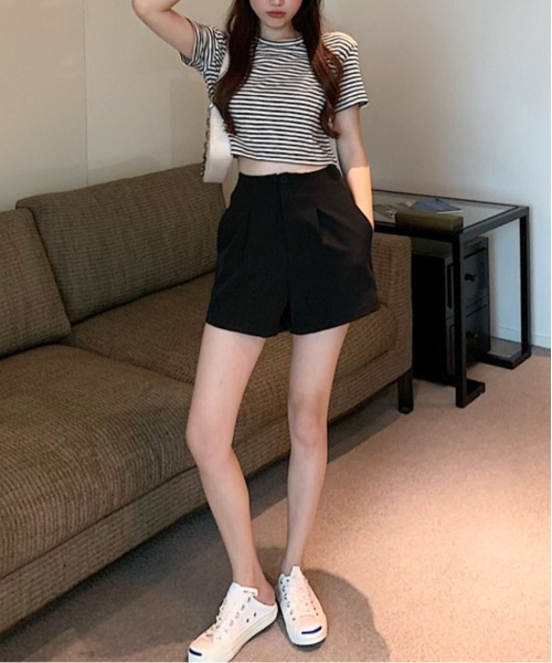 Per sist ence(パーシエンス)の「タックショートパンツ(その他パンツ・レディース・ブラウン/ブラック・LARGE/MEDIUM)」の7枚目の写真