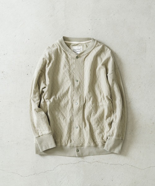 quadro(クオドロ)の「C/NyキルトJQブルゾン(Tシャツ/カットソー・レディース・オフホワイト/グレイッシュベージュ/ダークネイビー/チャコール/ベージュ/グリーン・FREE)」の4枚目の写真