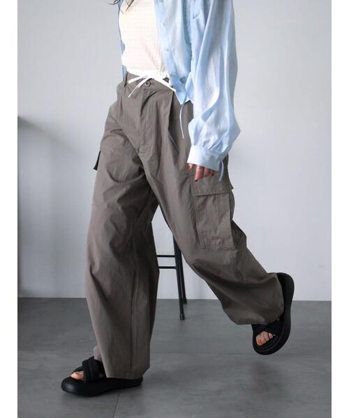 ehka sopo(エヘカソポ)の「ダブルウエストカーゴパンツ(その他パンツ・レディース・カーキ/モカ/ベージュ・F)」の2枚目の写真