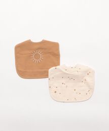 Quincy Mae（クインシーメイ）の「Woven Tie Bib, 2 Pack || Stars, Golden（その他ベビー用品）」
