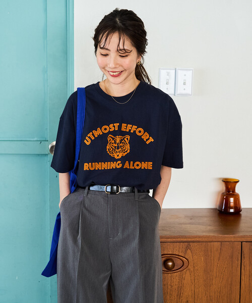 FREAK'S STORE（フリークスストア）の「限定展開　アニマル カレッジ 半袖 Tシャツ（Tシャツ/カットソー・レディース・スミクロ/オレンジ/ネイビー/ライトグレー/ブラック/ライトベージュ/オフホワイト/ナチュラル・ﾌﾘ-）」の9枚目の写真