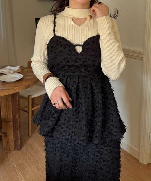 efill(エフィル)の「バック リボン フラワー ジャガード ビスチェ(Tシャツ/カットソー・レディース・ホワイト/アイボリー/ブラック・S/M)」の6枚目の写真