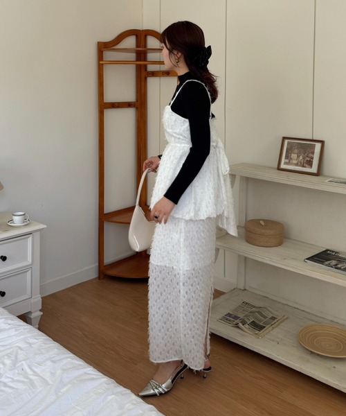 efill(エフィル)の「バック リボン フラワー ジャガード ビスチェ(Tシャツ/カットソー・レディース・ホワイト/アイボリー/ブラック・S/M)」の20枚目の写真