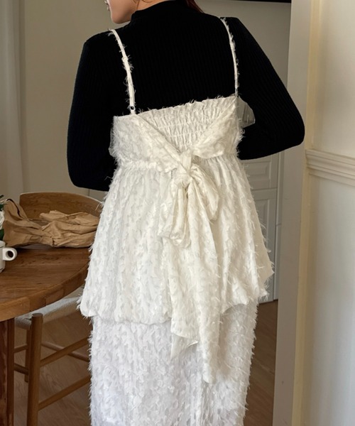 efill(エフィル)の「バック リボン フラワー ジャガード ビスチェ(Tシャツ/カットソー・レディース・ホワイト/アイボリー/ブラック・S/M)」の5枚目の写真