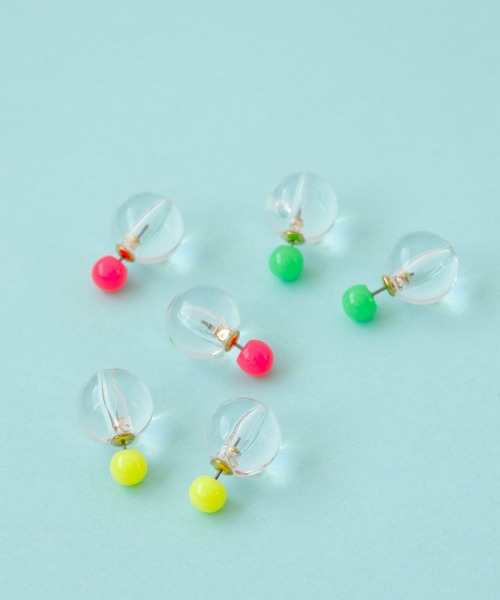 Three Four Time（ｽﾘｰﾌｫｰﾀｲﾑ）の「ネオンカラー×クリアボールキャッチピアス（ピアス（両耳用）・レディース・グリーン/ピンク/イエロー・FREE）」の8枚目の写真