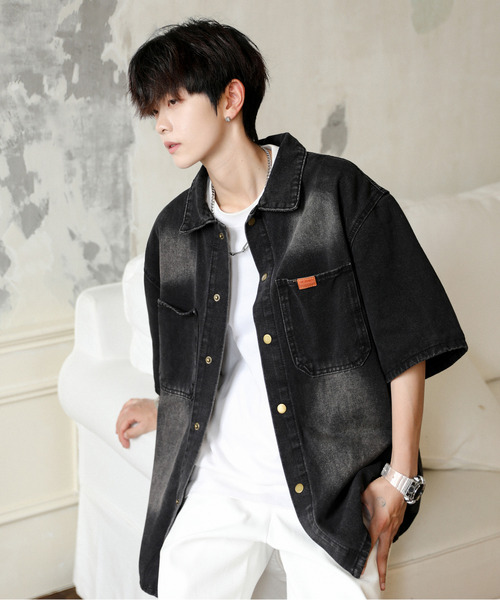 neos(ネオス)の「【neos】ルーズシルエット ヴィンテージライク ワンポイント ハーフスリーブ デニム シャツ(シャツ/ブラウス・メンズ・ブラック/ブルー・MEDIUM/X-LARGE/LARGE)」の3枚目の写真