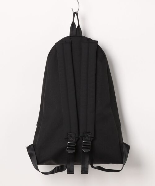 WILDERNESS EXPERIENCE（ウィルダネスエクスペリエンス）の「【WILDERNESS EXPERIENCE/ウィルダネスエクスペリエンス】 ARCH ALPHA/バックパック/ユニセックス/20L/A4サイズ収納可能【WEB限定】（バックパック/リュック・レディース・ブラック/グリーン/ネイビー・フリー）」の4枚目の写真