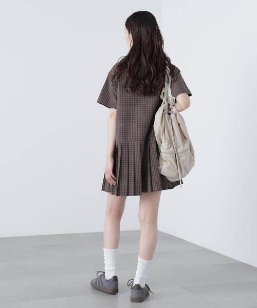 FREE'S MART(フリーズマート)の「◆チェックプリーツミニワンピース(ワンピース・レディース・ベージュ系その他/ブラウン系その他・SMALL/MEDIUM)」の5枚目の写真
