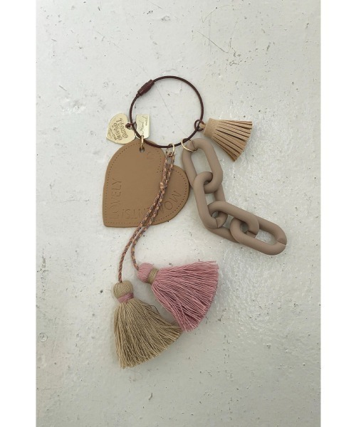 marjour（マージュール）の「HEART CHARM（キーホルダー・レディース・ネイビー/グレー/レッド/ベージュ・FREE）」の3枚目の写真