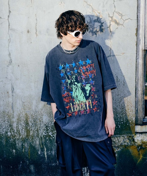 glamb(グラム)の「Liberty T-shirt / リバティTシャツ(Tシャツ/カットソー・メンズ・ブラック/ホワイト・S/M/L)」の13枚目の写真