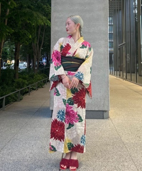 KEITA MARUYAMA（ケイタマルヤマ）の「KEITAMARUYAMA × Ameri BEIGE