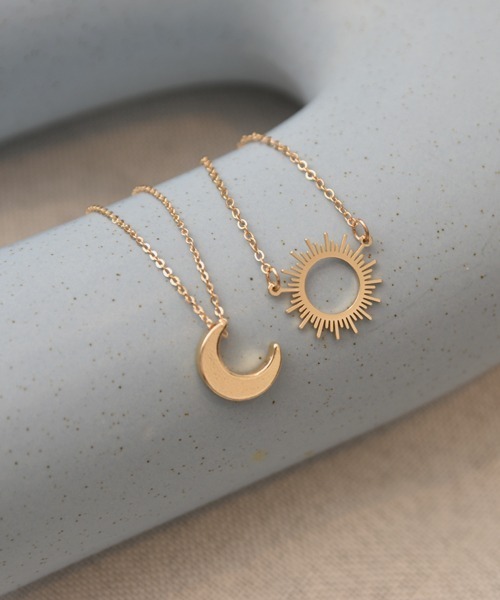 Mayree（メイリー）の「【float】月 太陽 モチーフ シンプル アンクレット【2本セット】（アンクレット・レディース・ゴールド/シルバー・FREE）」の2枚目の写真