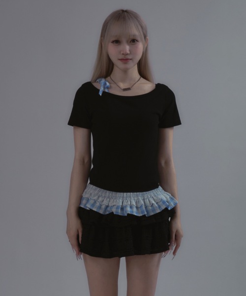 tinkerend(ティンカーエンド)の「Shoulder Ribbon Striped Tops / ショルダーリボンストライプトップス(Tシャツ/カットソー・レディース・ブラック・FREE)」の2枚目の写真