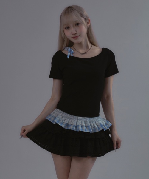 tinkerend(ティンカーエンド)の「Shoulder Ribbon Striped Tops / ショルダーリボンストライプトップス(Tシャツ/カットソー・レディース・ブラック・FREE)」の3枚目の写真