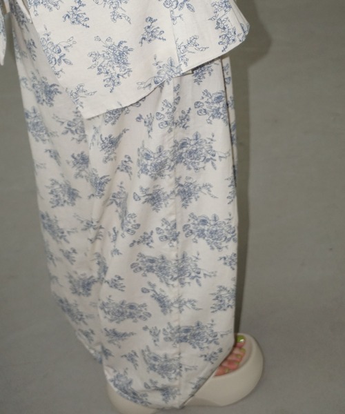 chuclla（チュクラ）の「リネンブレンド ヴィンテージフラワーワイドスラックス chw25s065（その他パンツ・レディース・アイボリー・S/M/L）」の6枚目の写真