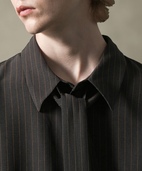 ANEDIST（アンディスト）の「ボウタイ付きサイドレースストライプシャツ（シャツ/ブラウス・メンズ・ネイビー/チャコールグレー・L/M）」の13枚目の写真