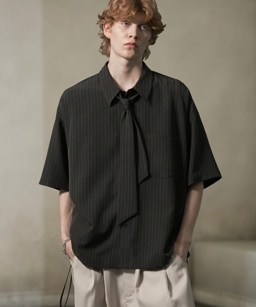 ANEDIST（アンディスト）の「ボウタイ付きサイドレースストライプシャツ（シャツ/ブラウス・メンズ・ネイビー/チャコールグレー・L/M）」の3枚目の写真