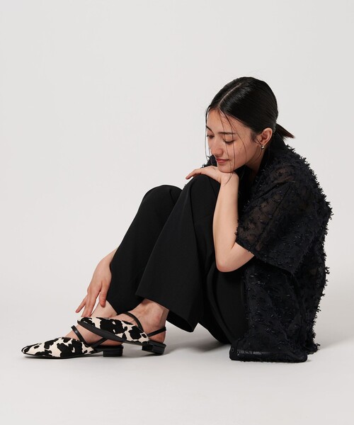 BEAUTY&YOUTH UNITED ARROWS（ビューティーアンドユースユナイテッドアローズ）の「ヘアー×レザー コンビ フラットシューズ（サンダル・レディース・ブラック/ダークブラウン・36h/36/37h/37）」の12枚目の写真