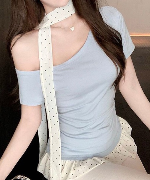 Nia(ニア)の「Nia(ニア)/【タイ付き】バイカラー 半袖 ドット柄ワンショルダーTシャツ(Tシャツ/カットソー・レディース・ブルー/ブラック/イエロー・SMALL/MEDIUM)」の20枚目の写真